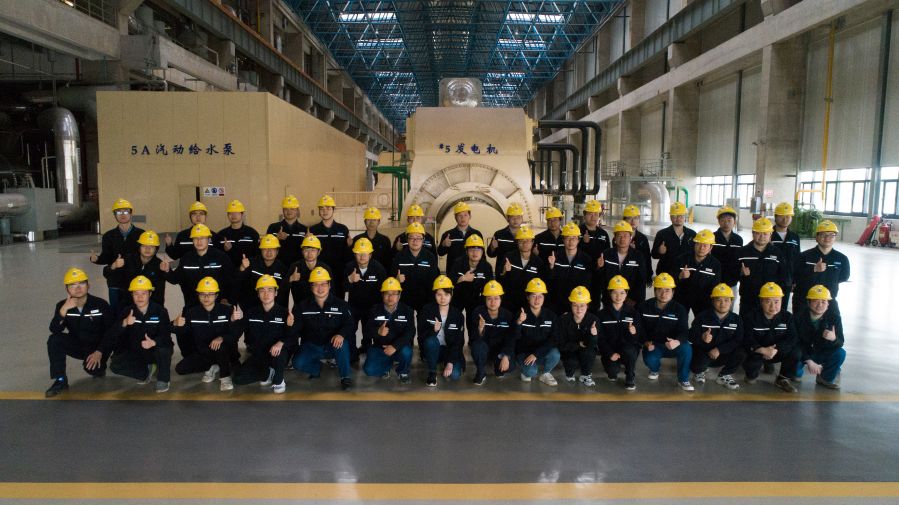 發電四值合影(攝影:王鑫) 發電四值合影(攝影:王鑫)